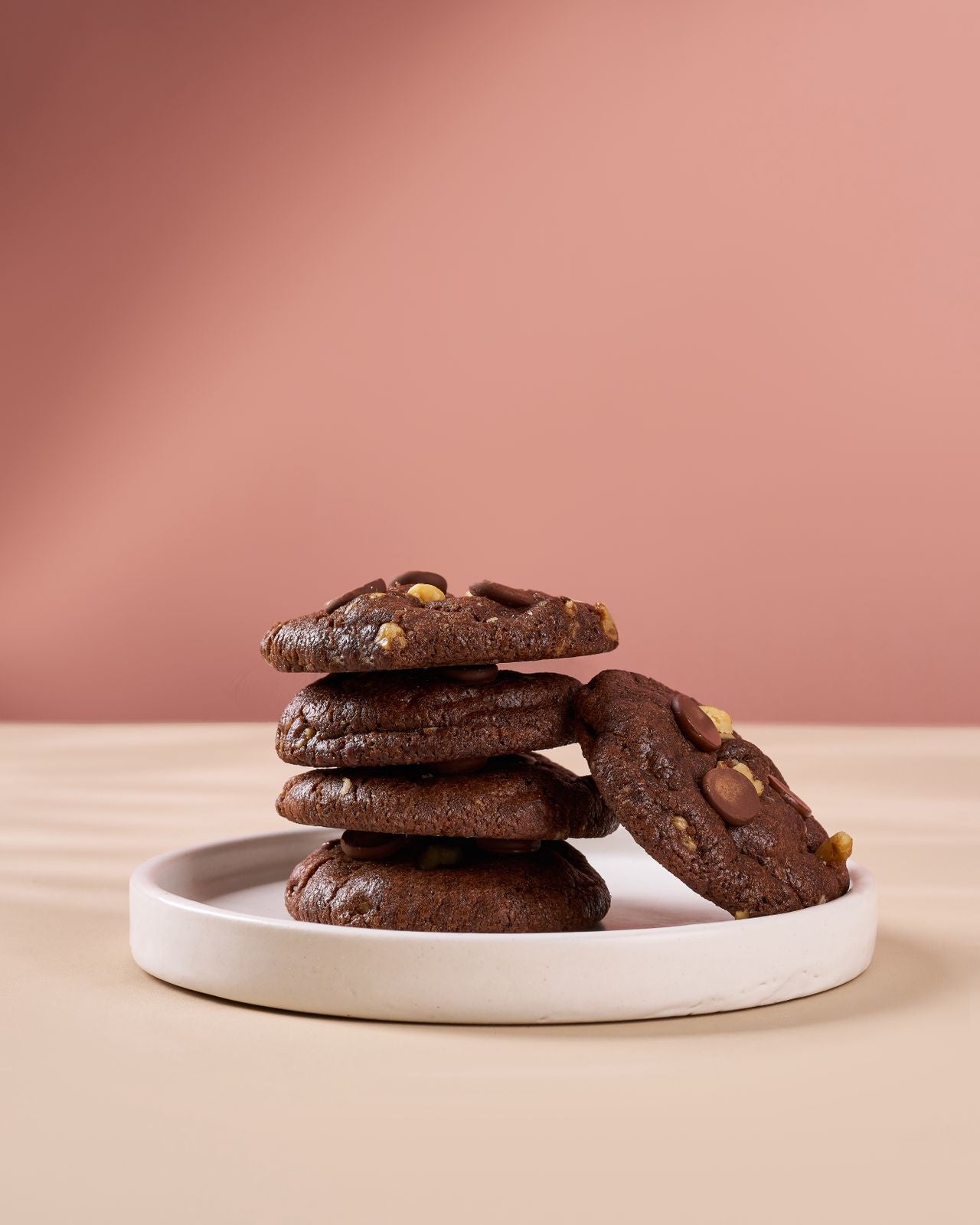 Eggless Double Chocolate Walnut Cookie