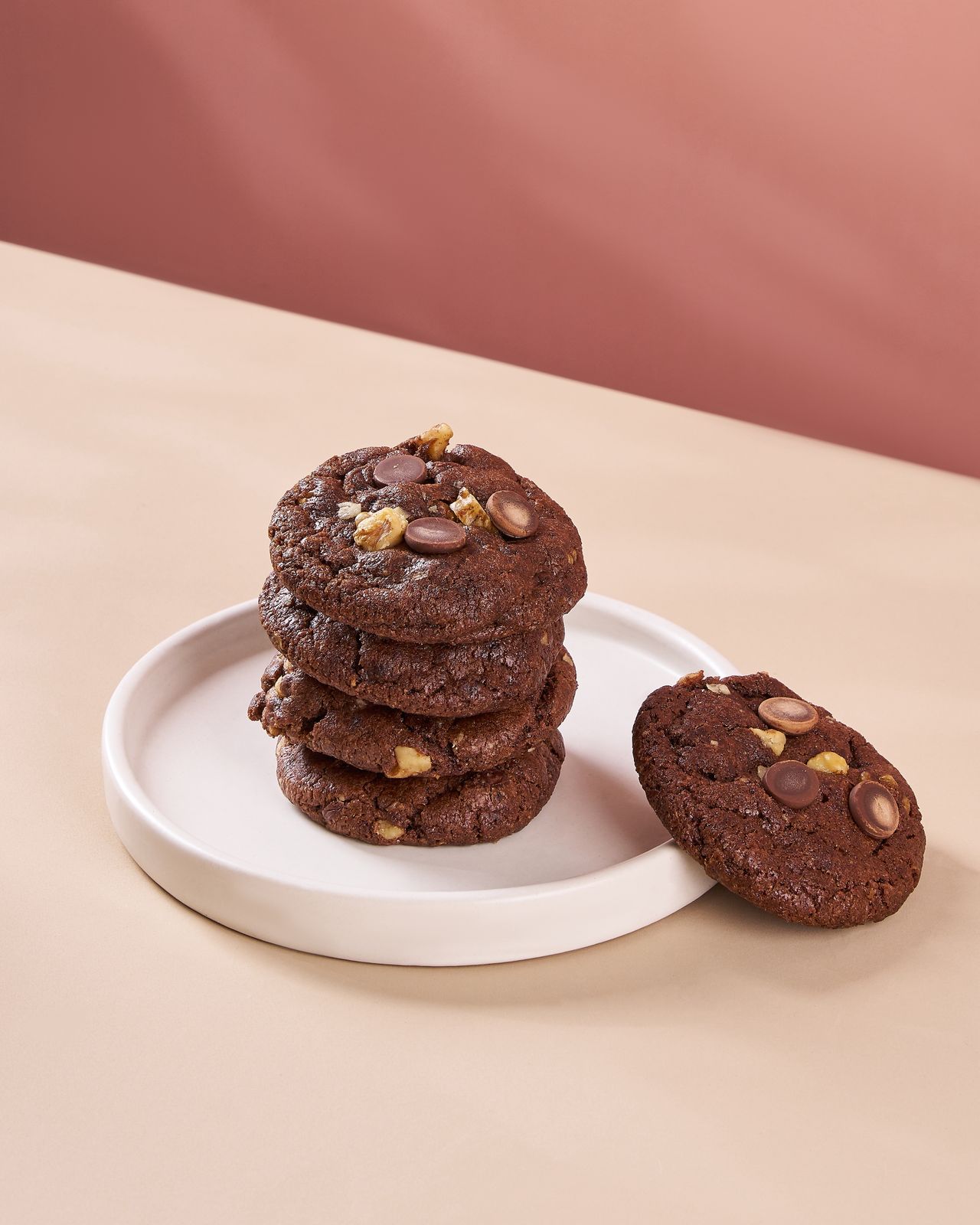 Eggless Double Chocolate Walnut Cookie