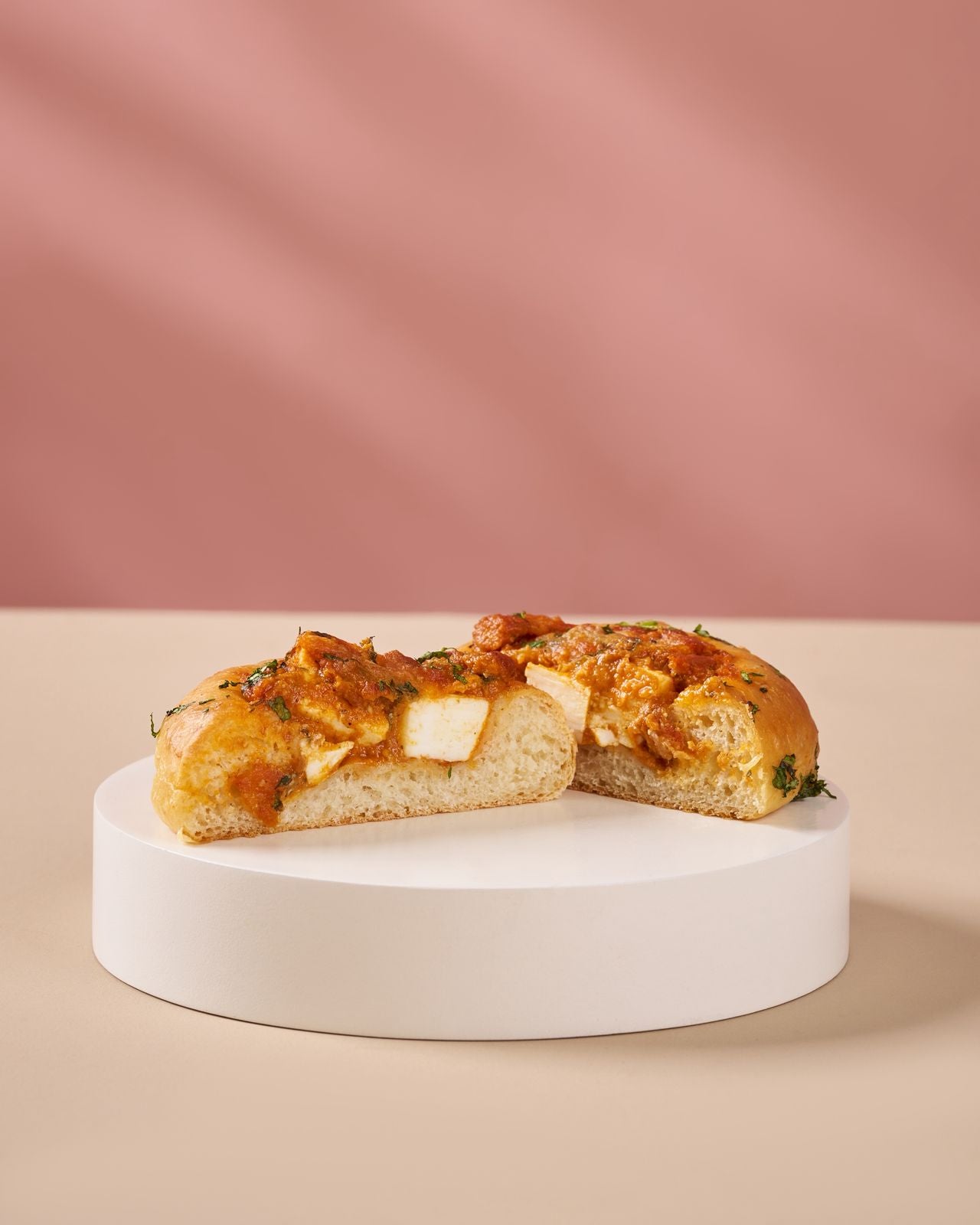 Eggless Paneer Makhani Garlic Bread