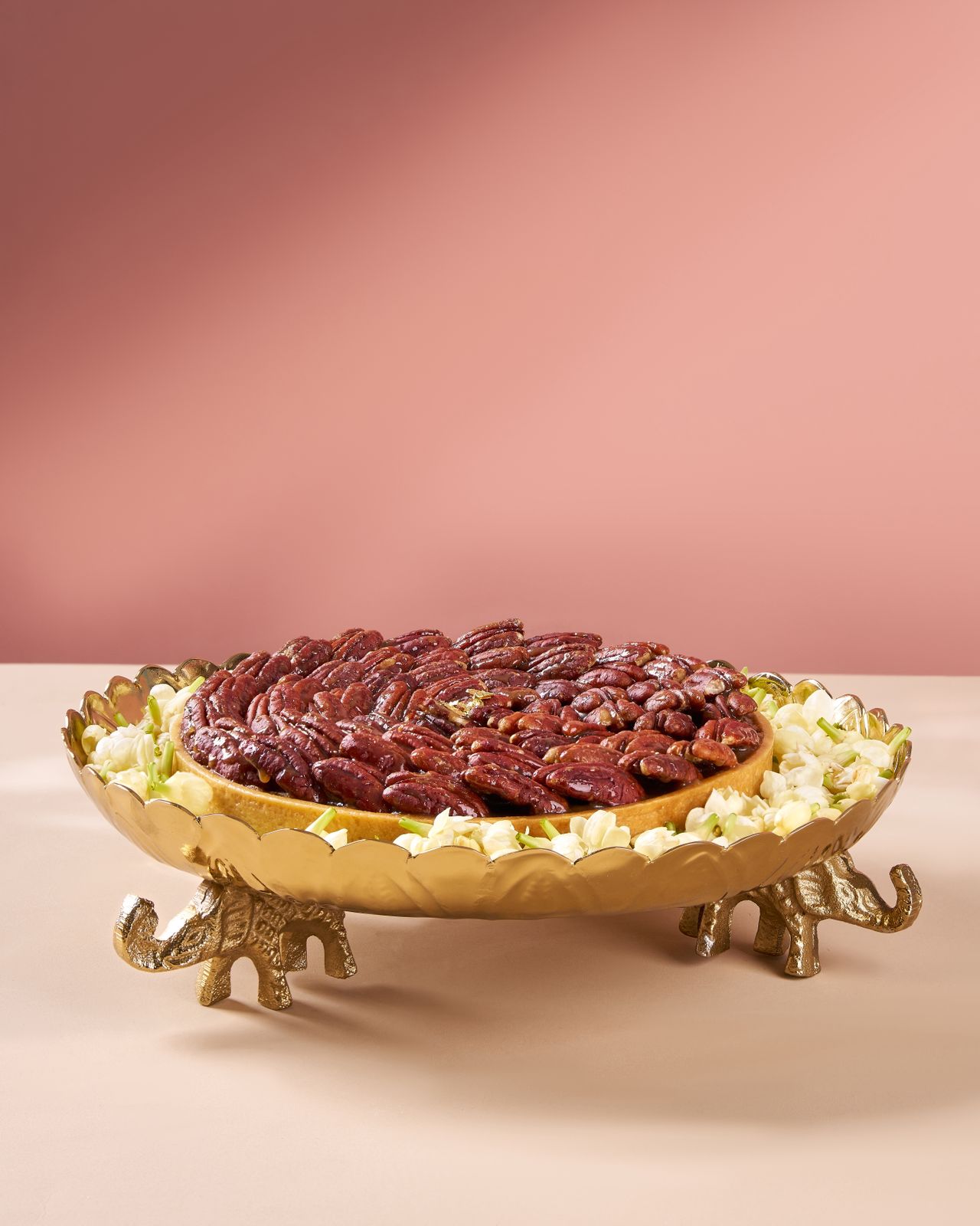 Eggless Signature Urli Hamper